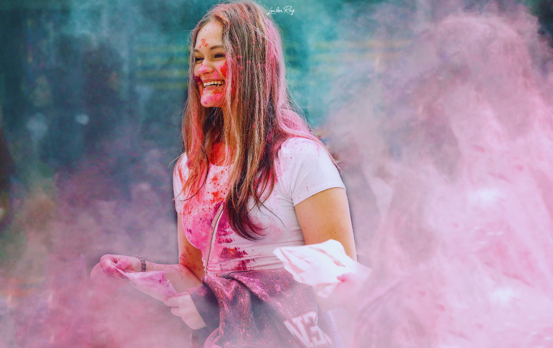 Holi Outfits for Women in 2025—And the Footwear to Match