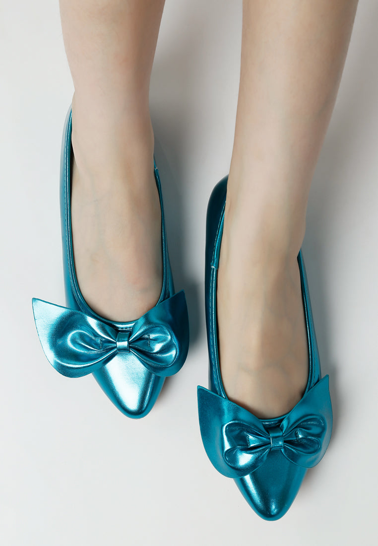 women metallic pleather bow ballerinas#color_blue