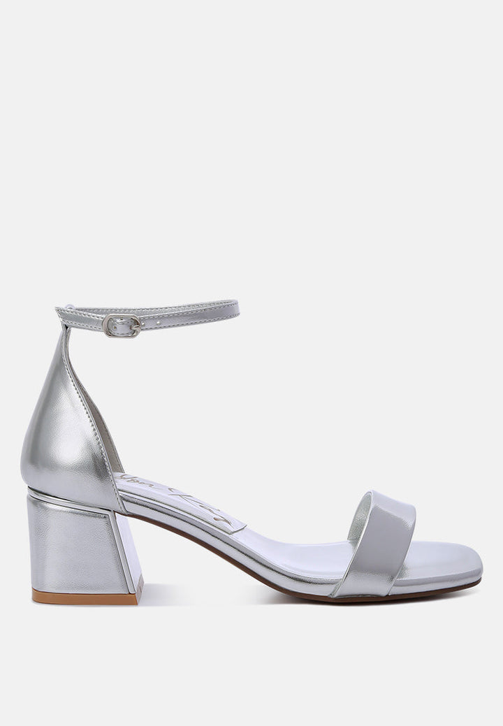 women metallic block heels#color_silver