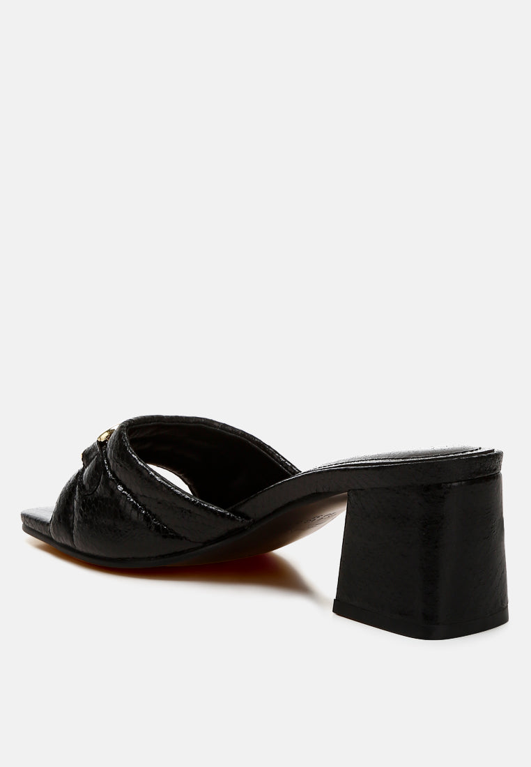 women horsebit detail snake print sandals#color_black