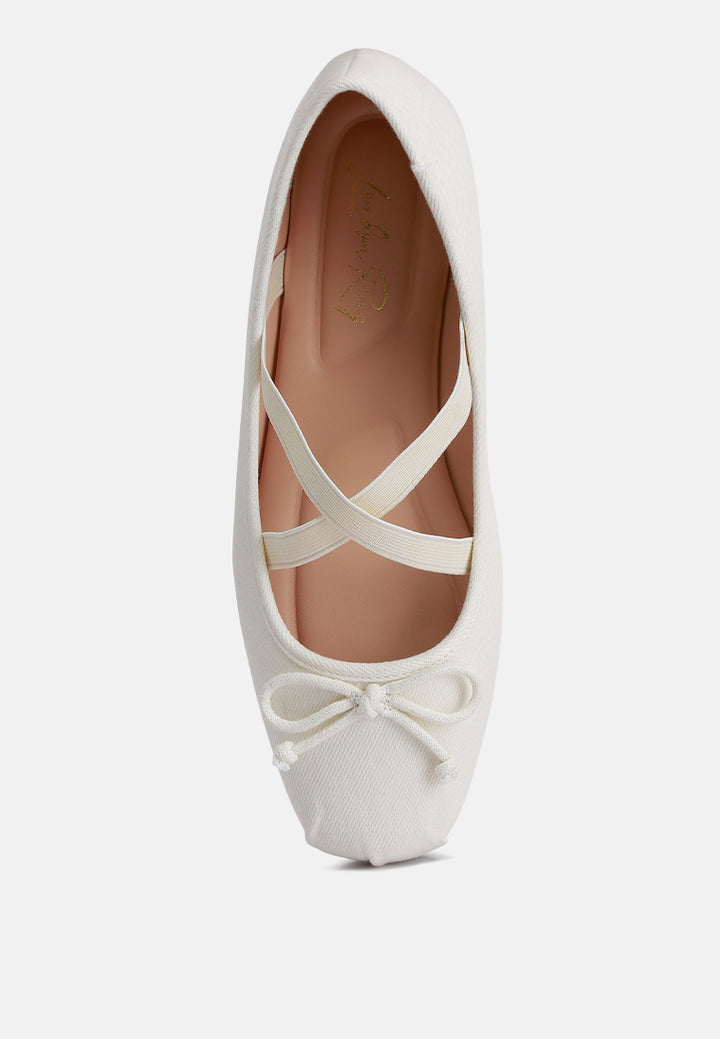 women criss cross strap ballet flats#color_beige