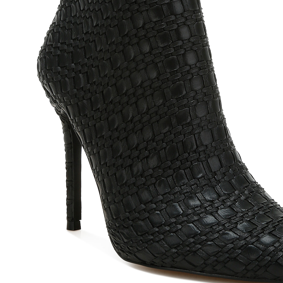 embossed concave cut ankle boots#color_black