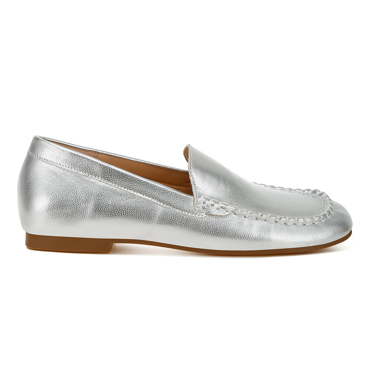 metallic pleather loafers
#color_silver