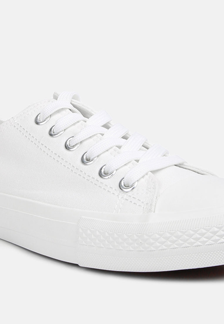 cloudwalk casual canvas dailywear sneakers#color_white