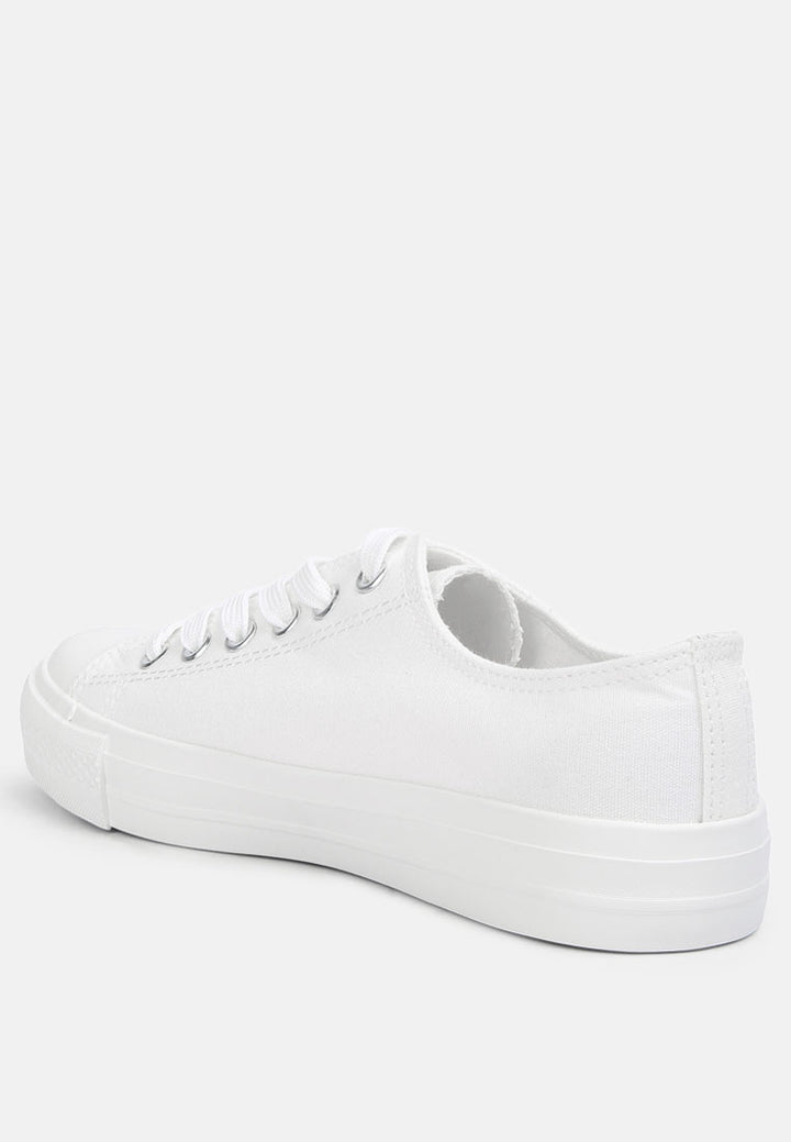 cloudwalk casual canvas dailywear sneakers#color_white