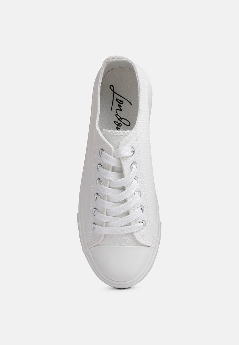 cloudwalk casual canvas dailywear sneakers#color_white