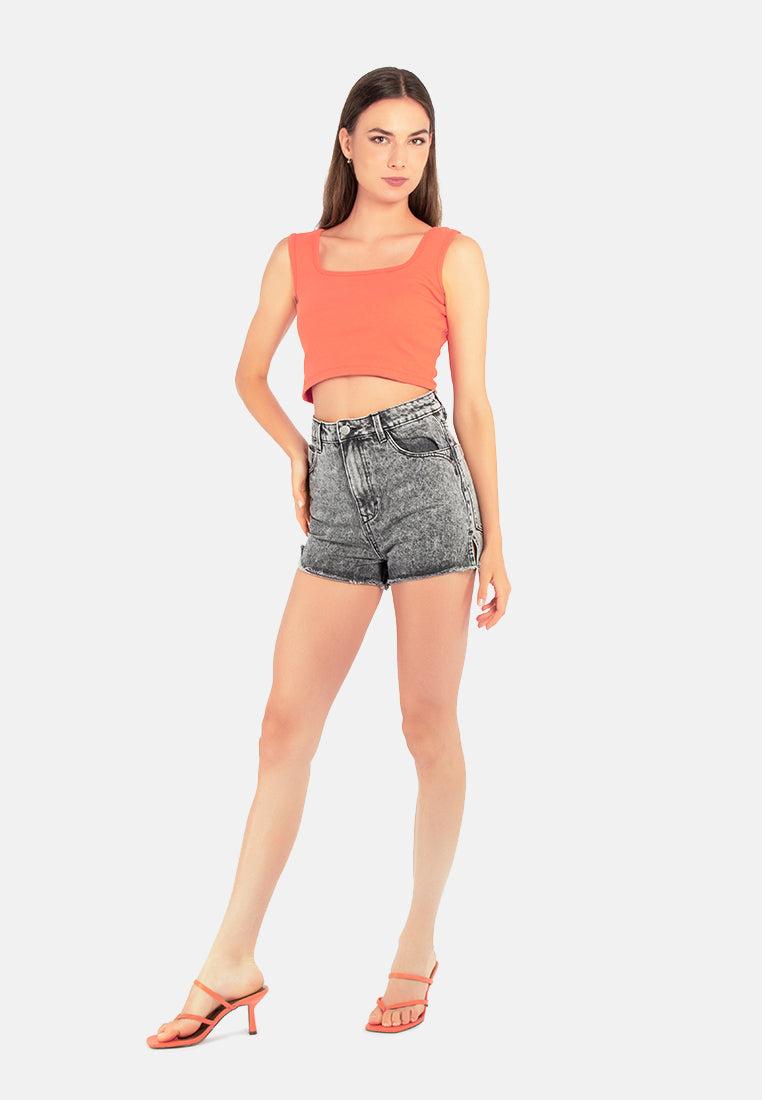 women side slit raw hem denim shorts#color_acid grey