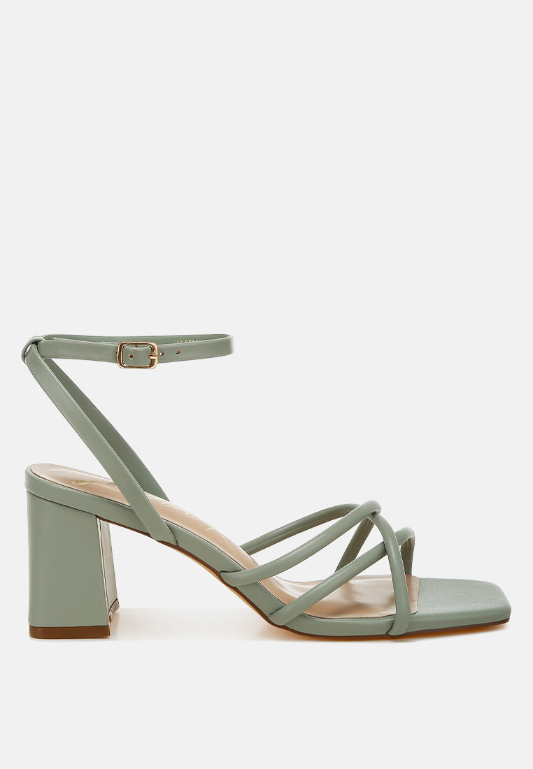 women low block heel strappy sandals#color_green