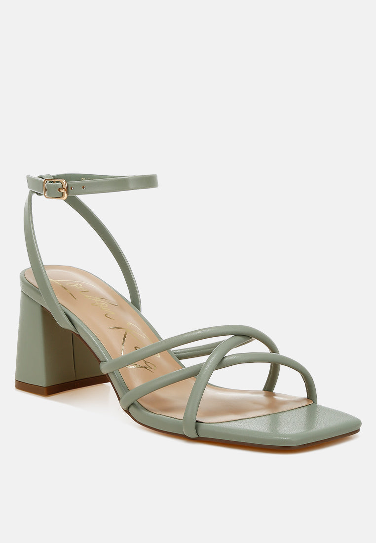 women low block heel strappy sandals#color_green