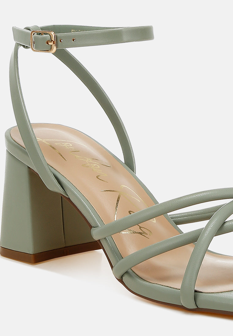 women low block heel strappy sandals#color_green