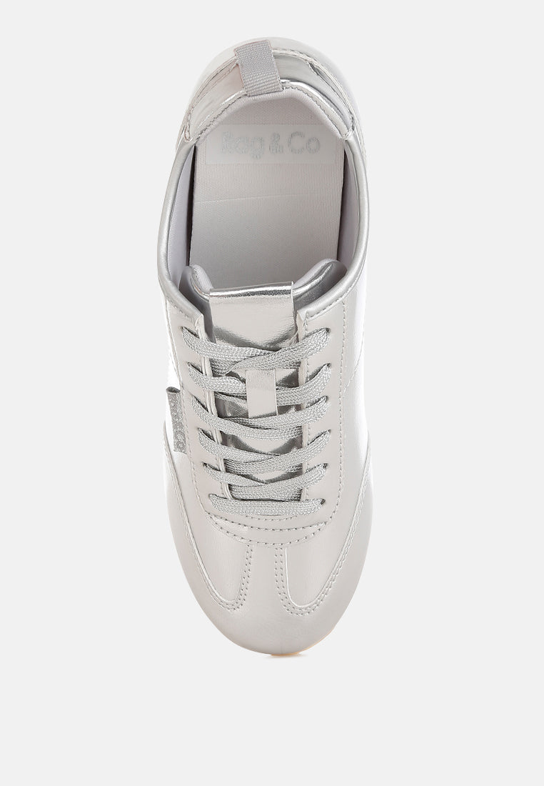 women metallic pleather sneakers#color_silver