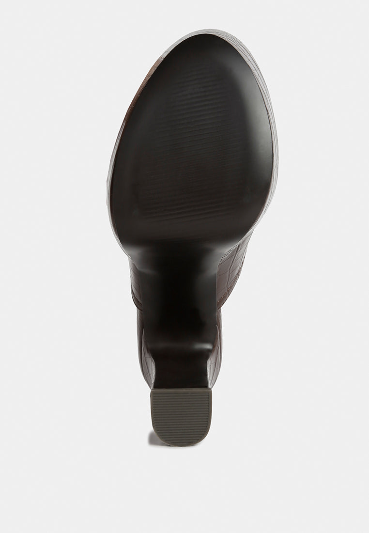 women croc pattern heeled platform mules#color_burgundy