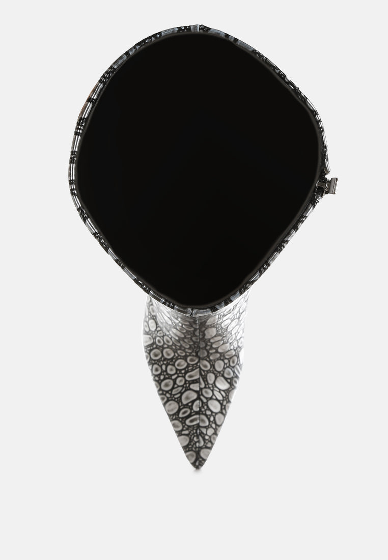 tear shaped faux leather boots#colour_black