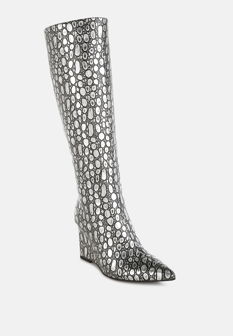 tear shaped faux leather boots#colour_black