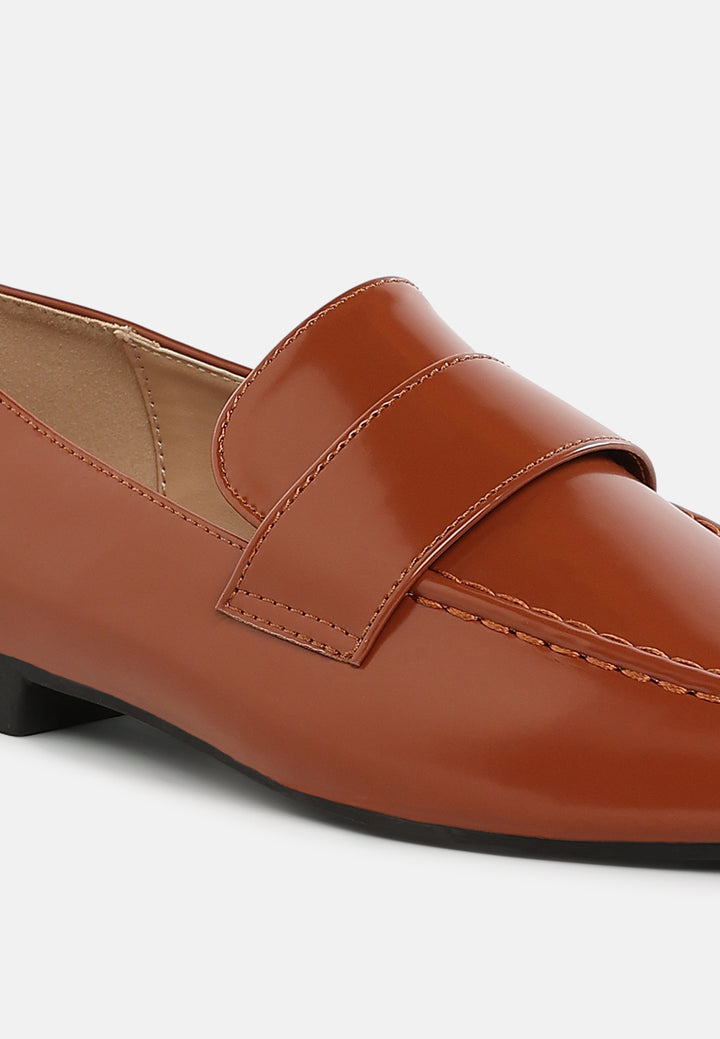 women flat heel loafers#color_brown