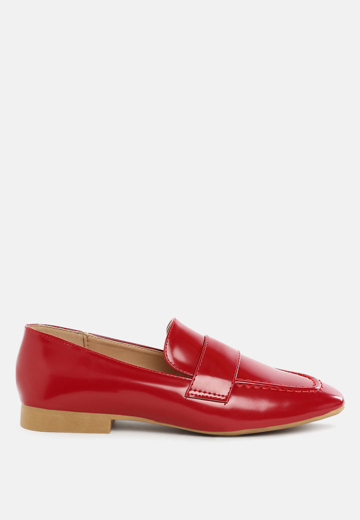 women flat heel loafers#color_dark-red