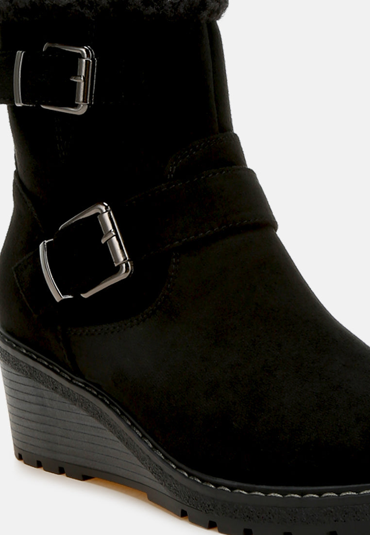 women faux fur harness boots#color_black