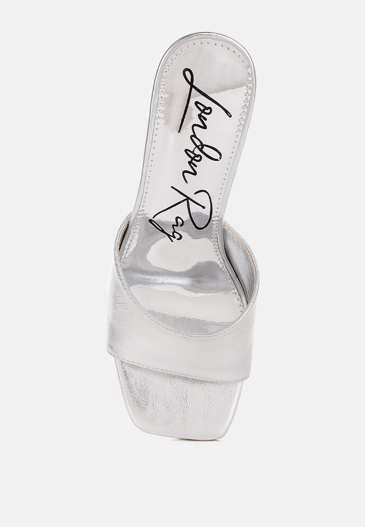 women round heel micro suede sandals#color_silver