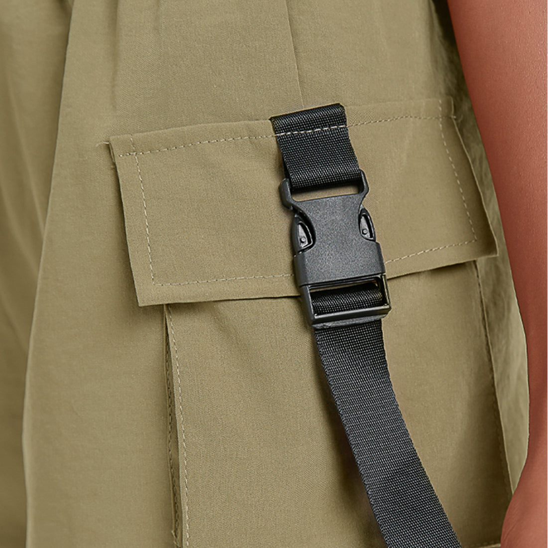cargo high waisted shorts#color_olive