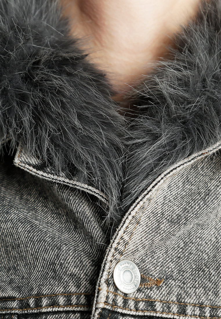 Faux Fur Collar Denim Jacket In Grey