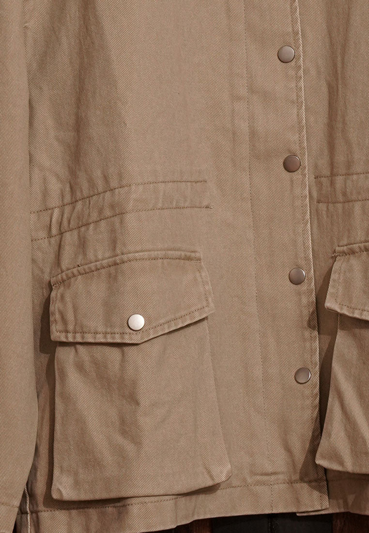 women faux leather collared denim jacket#color_beige