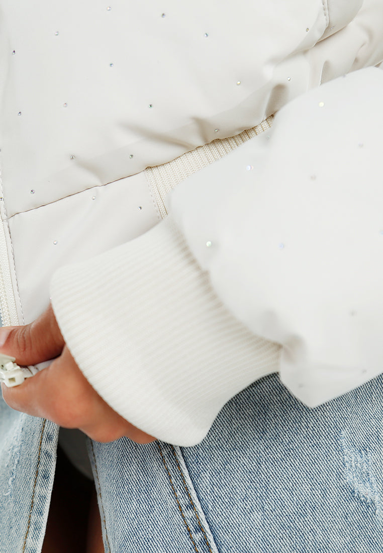 women high-neck cropped faux fur jacket#color_off-white