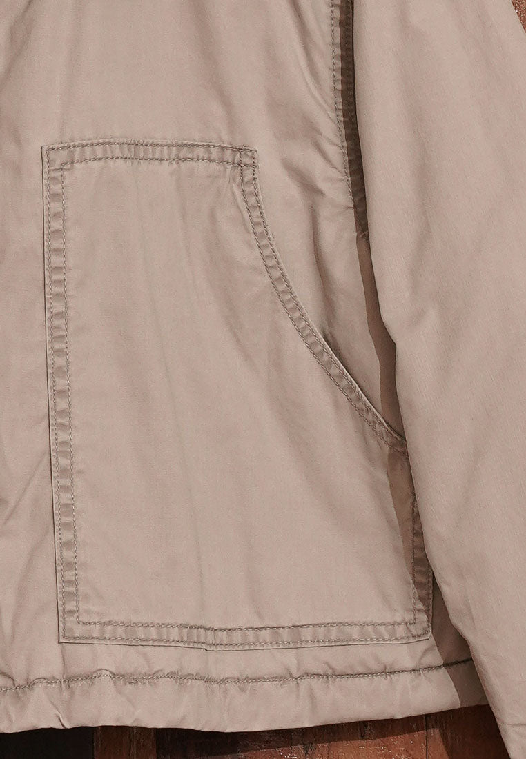 Women Cropped Contrast Collar Jacket