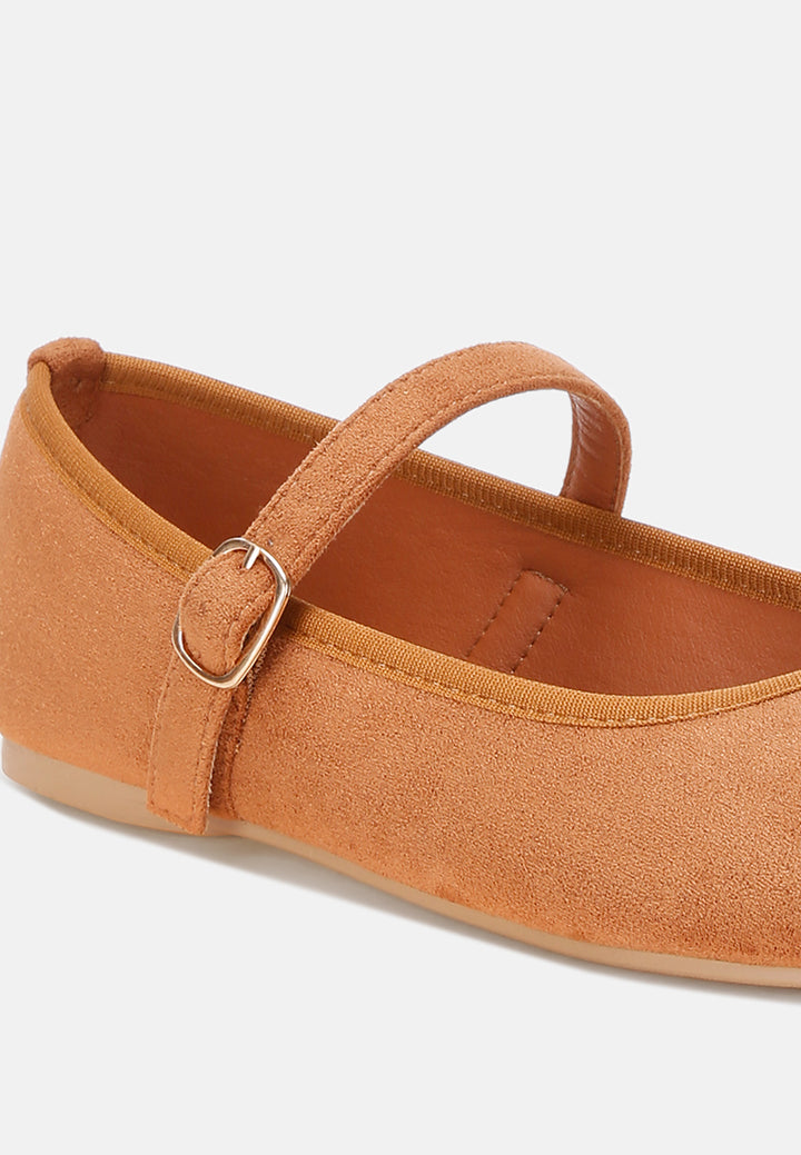 #color_tan-suede