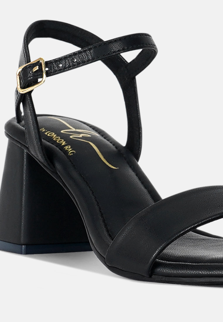 women pin buckle strap block heels#color_black