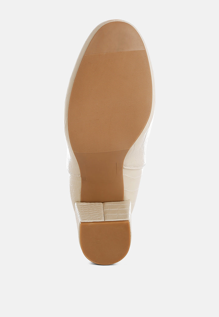 women croc textured block heeled chelsea boots#color_beige