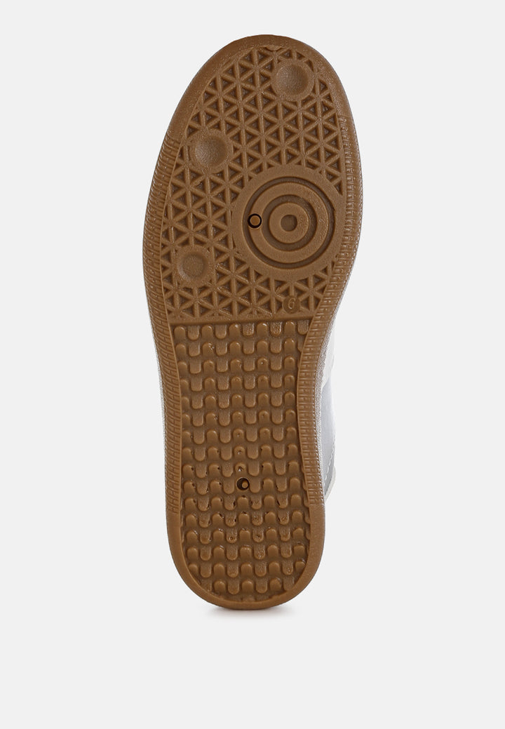 women classic lace-up flatform sneaker#color_silver