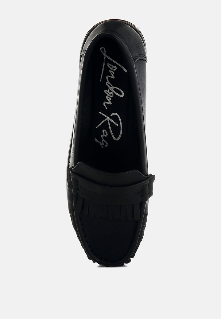 women fringed nubuck loafers#color_black