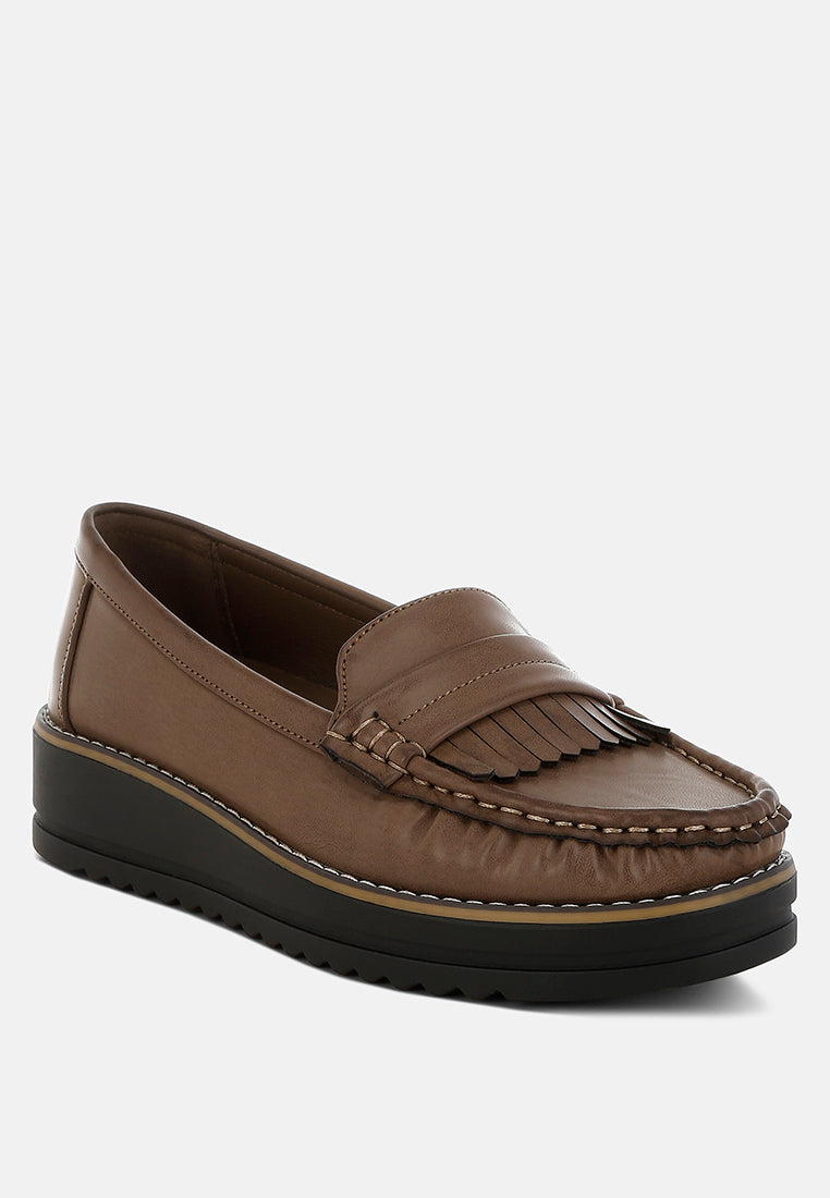 women fringed nubuck loafers#color_taupe