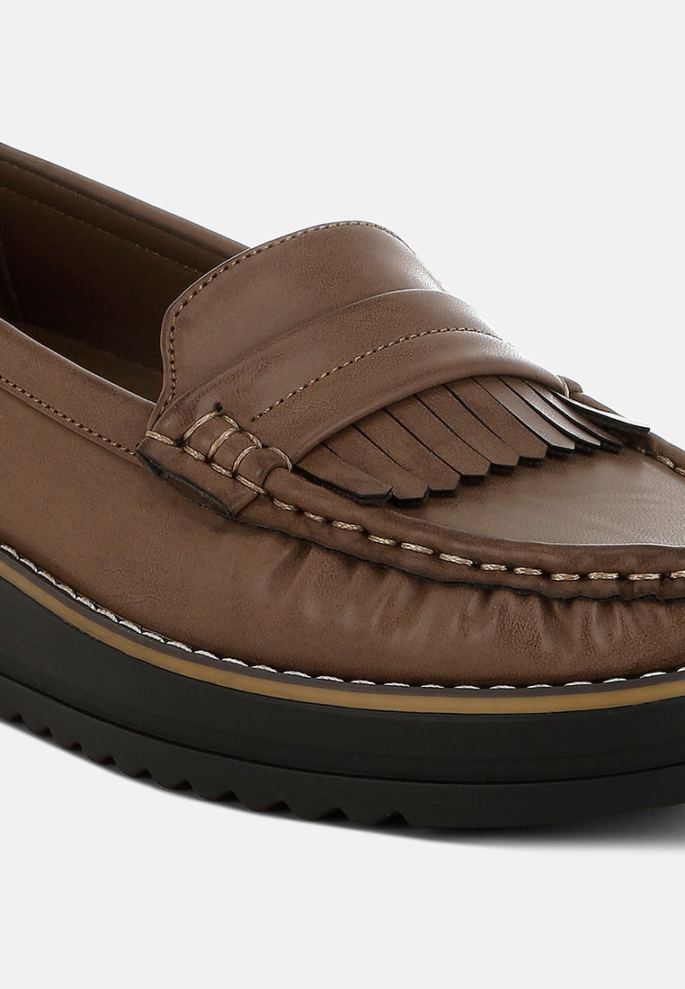 women fringed nubuck loafers#color_taupe