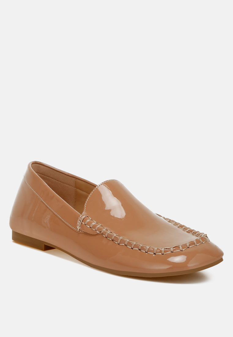women metallic pleather loafers#color_beige