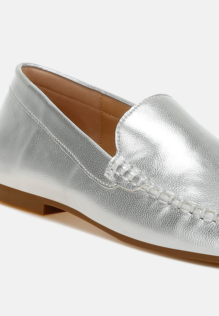 Women Metallic Pleather Loafers
