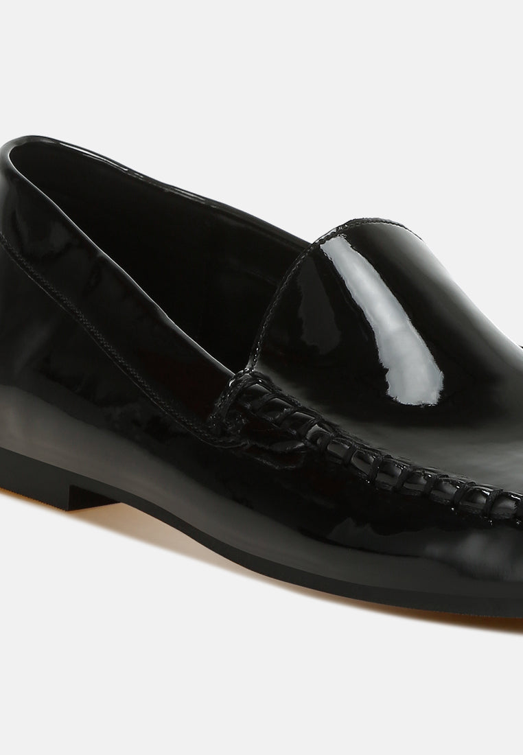 women metallic pleather loafers#color_black