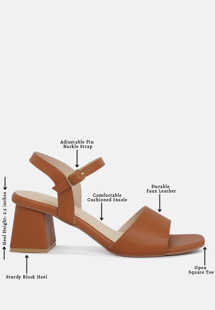 women faux leather sandals#color_tan