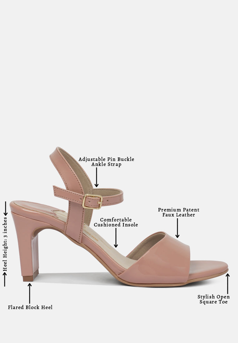 women glossy faux leather buckle sandals#color_nude