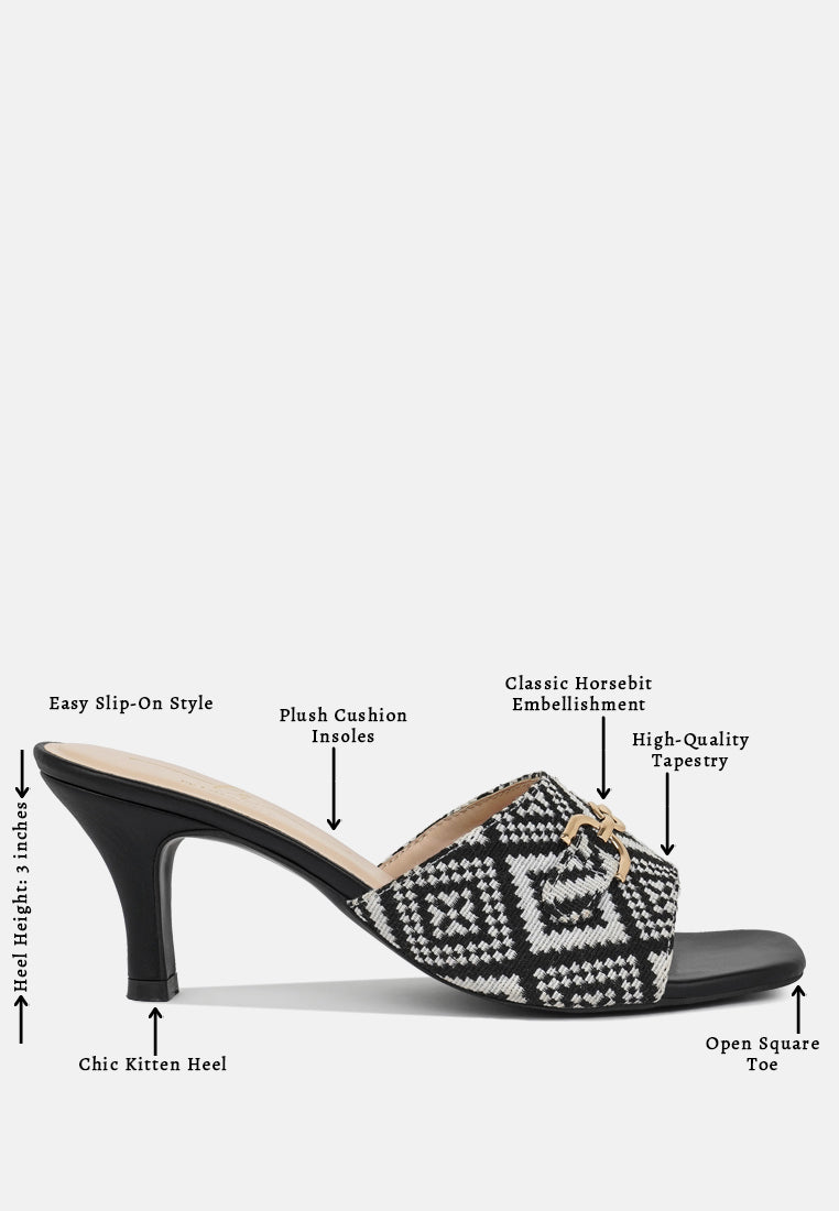 women textured tapestry kitten heels#color_black-white