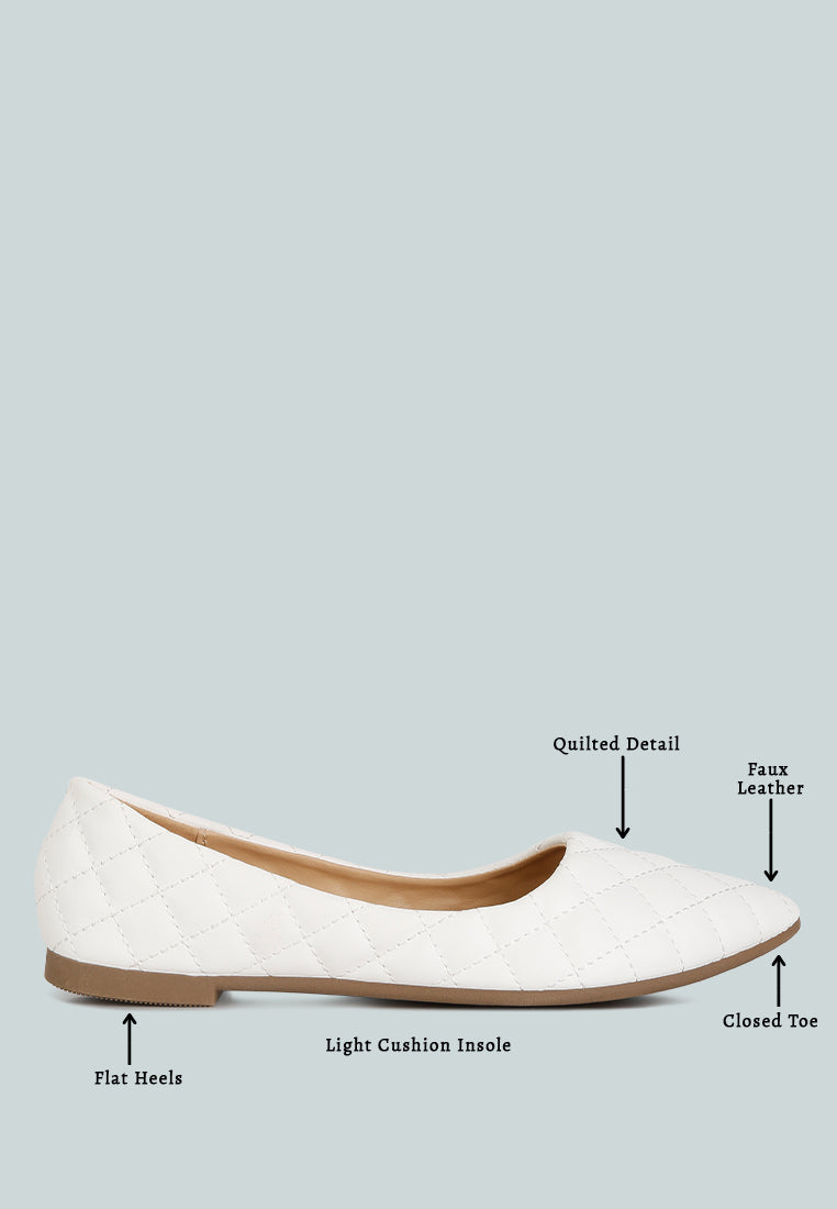 women quilted detail ballet flats#color_white