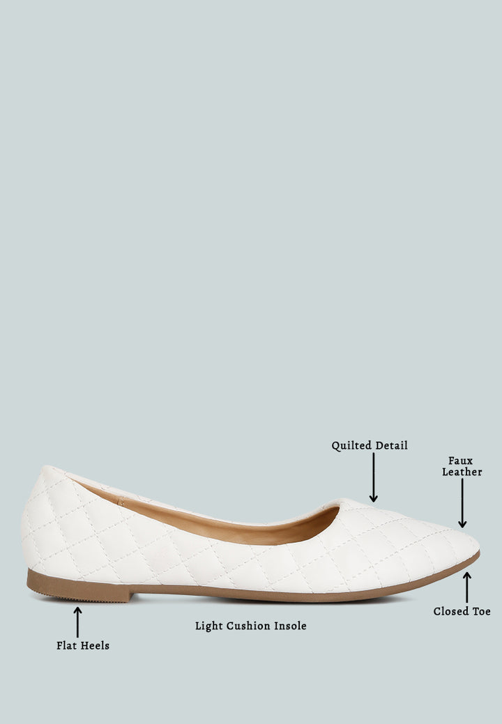 women quilted detail ballet flats#color_white