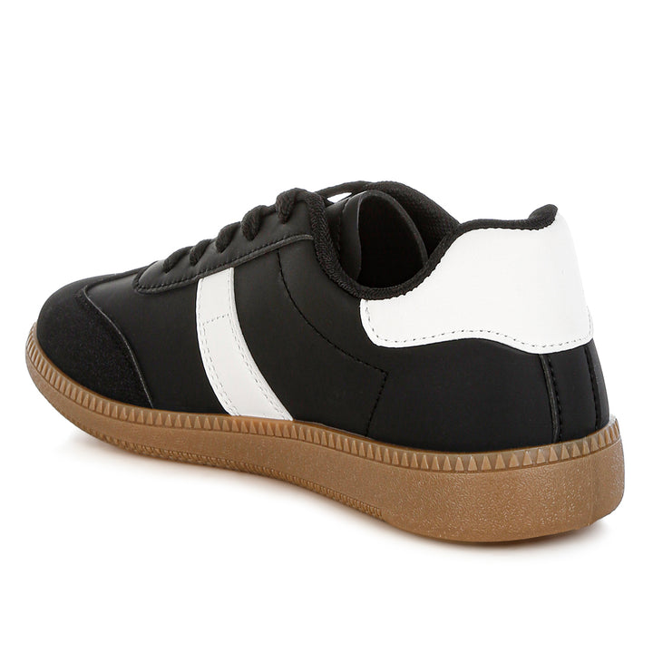 classic lace-up flatform sneaker#color_black