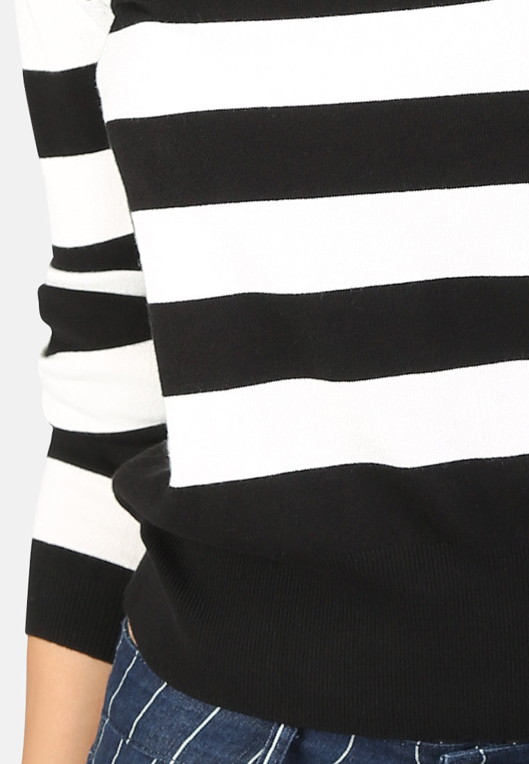 #color_off-white-black