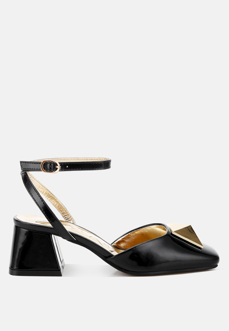 women brooch detail ankle strap sandals#color_black