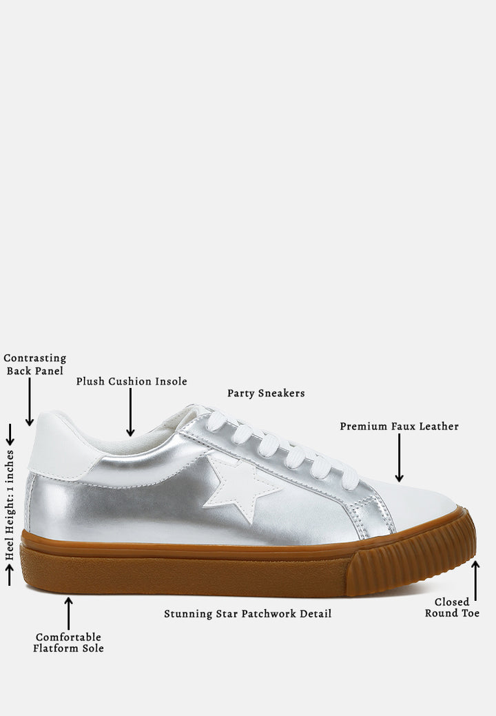 Women Metallic Faux Leather Star Sneakers#color_silver