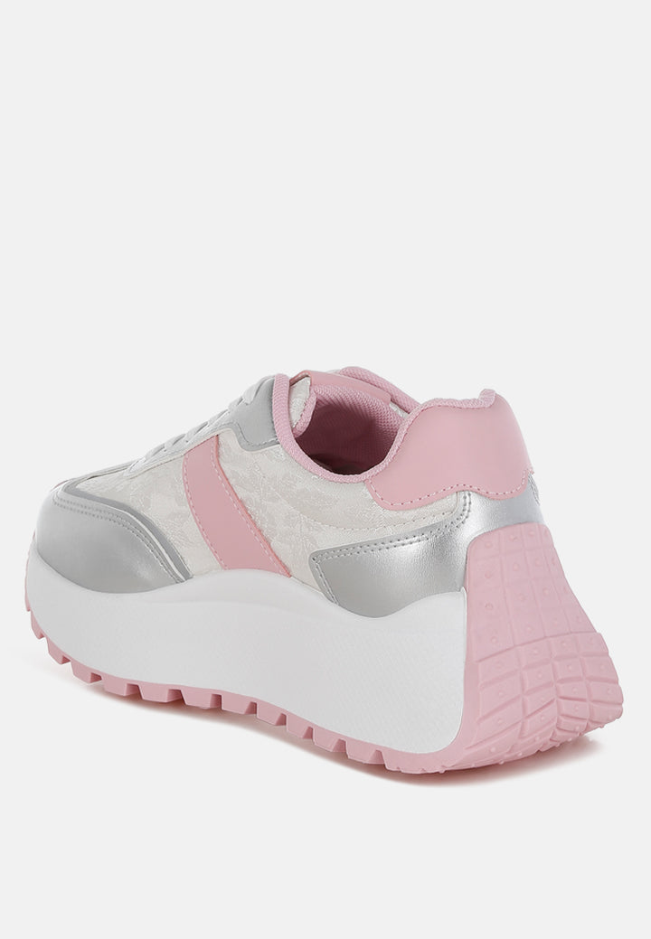 women print embroidery detail metallic sneakers#color_silver