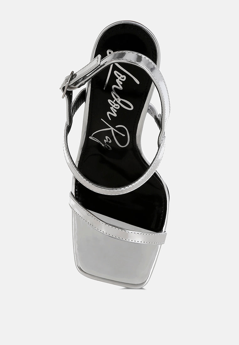 women metallic fantasy wedge heel sandals#color_silver