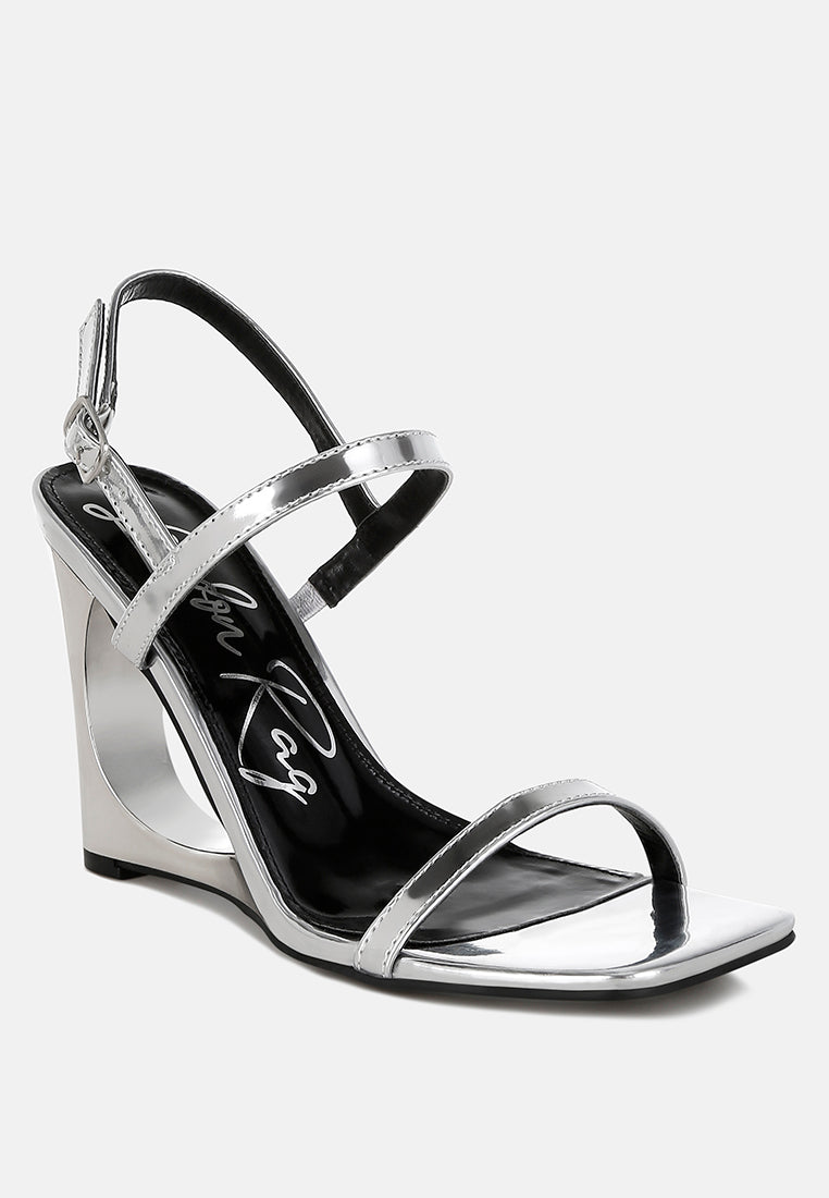 women metallic fantasy wedge heel sandals#color_silver