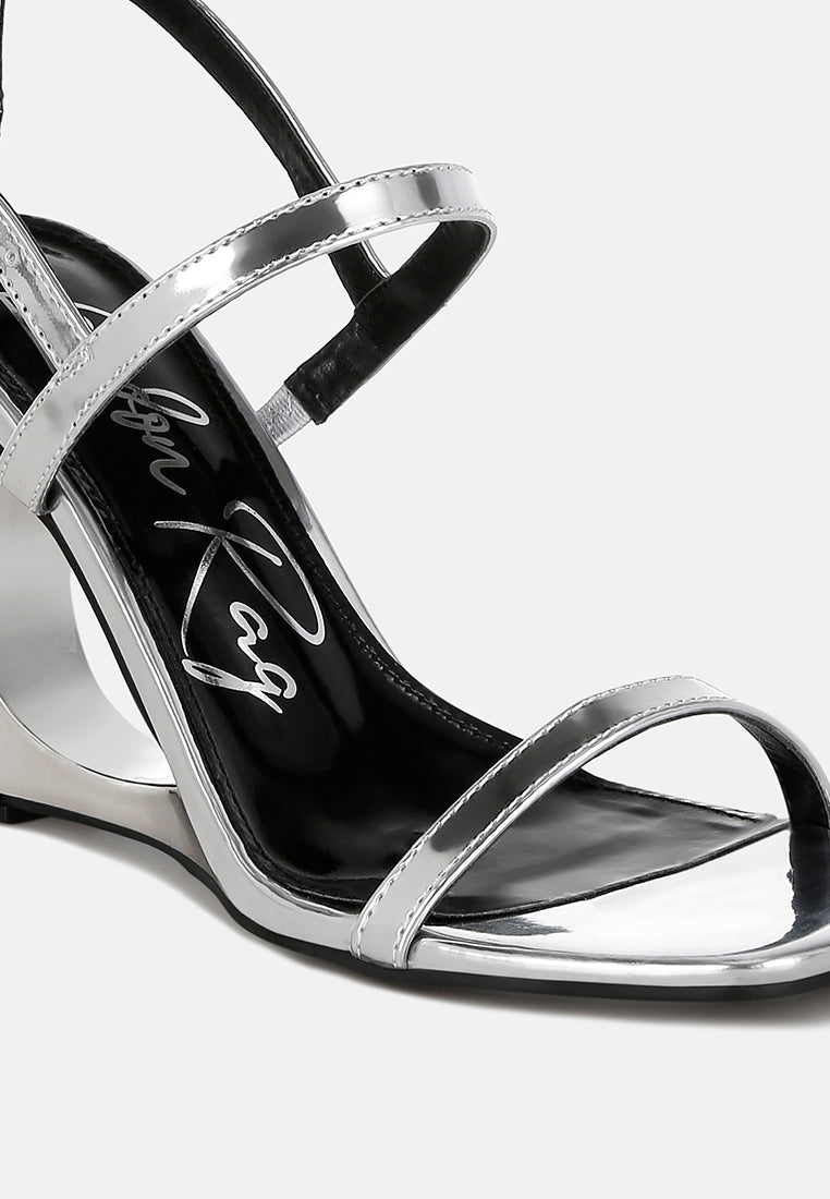 women metallic fantasy wedge heel sandals#color_silver